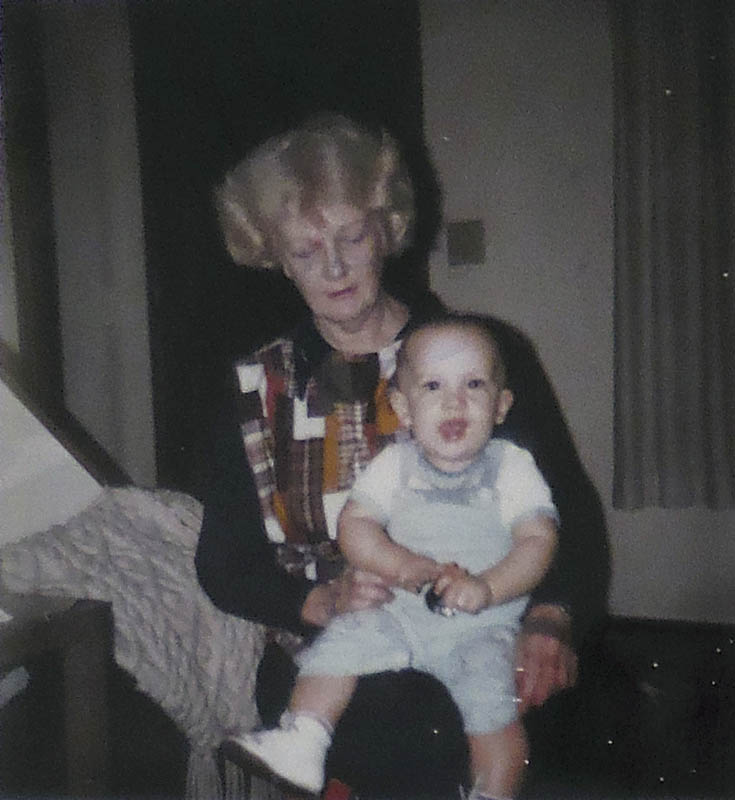 noah lorna at lornas apt seattle