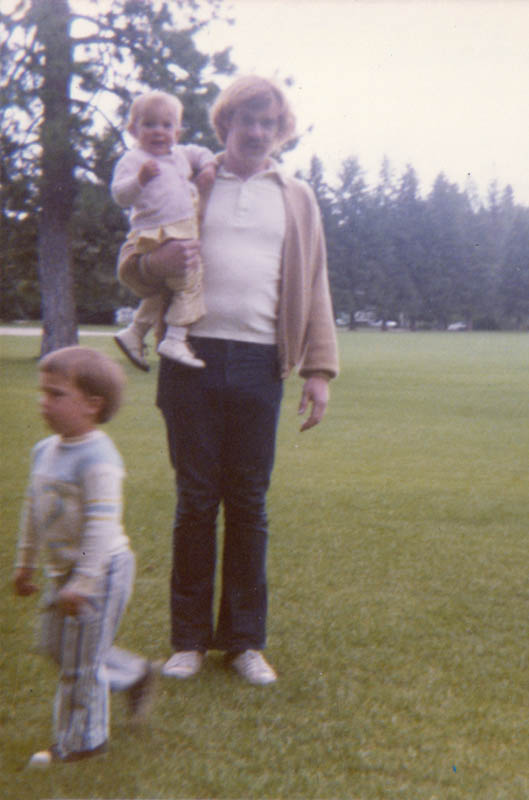 noah sarah dennis in spokane park