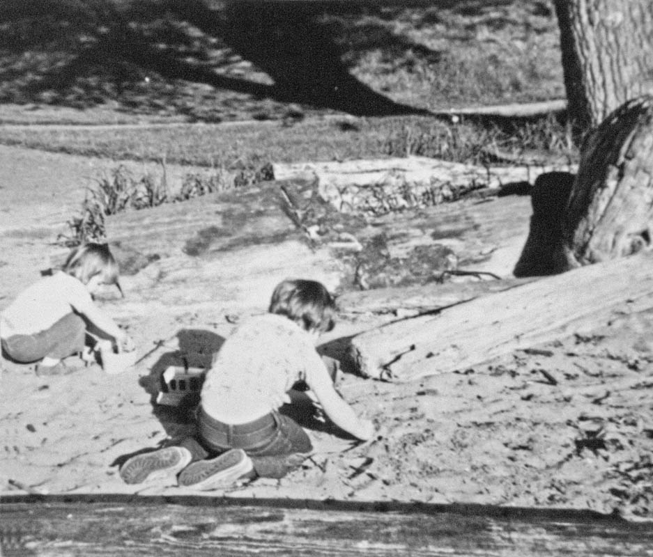 sarah and noah at alki beach