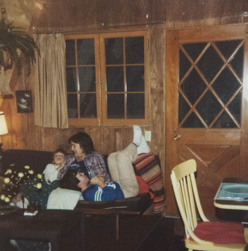 sarah abbie and noah at the cabin