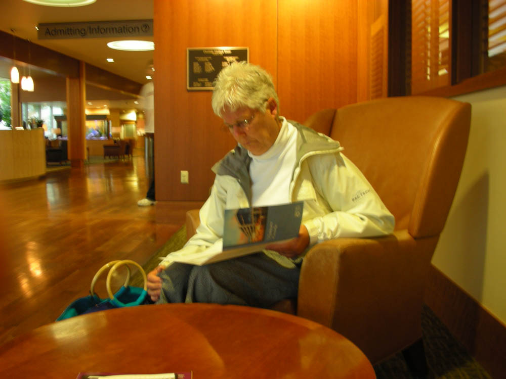 stef at hospital for stef knee surgery