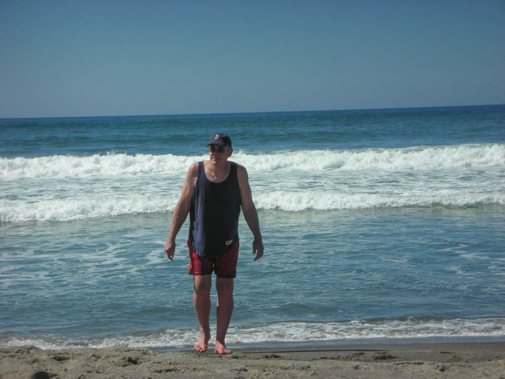 aug_dennis in neskowin