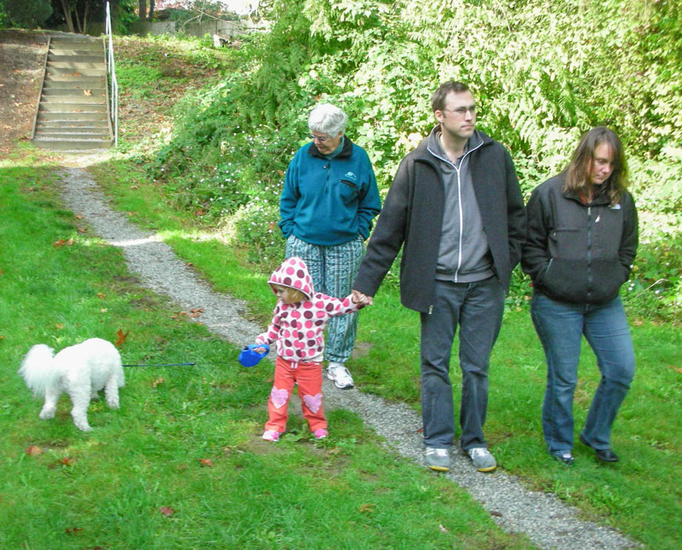 october_alfie maddy stef andrew sarah at juanita park