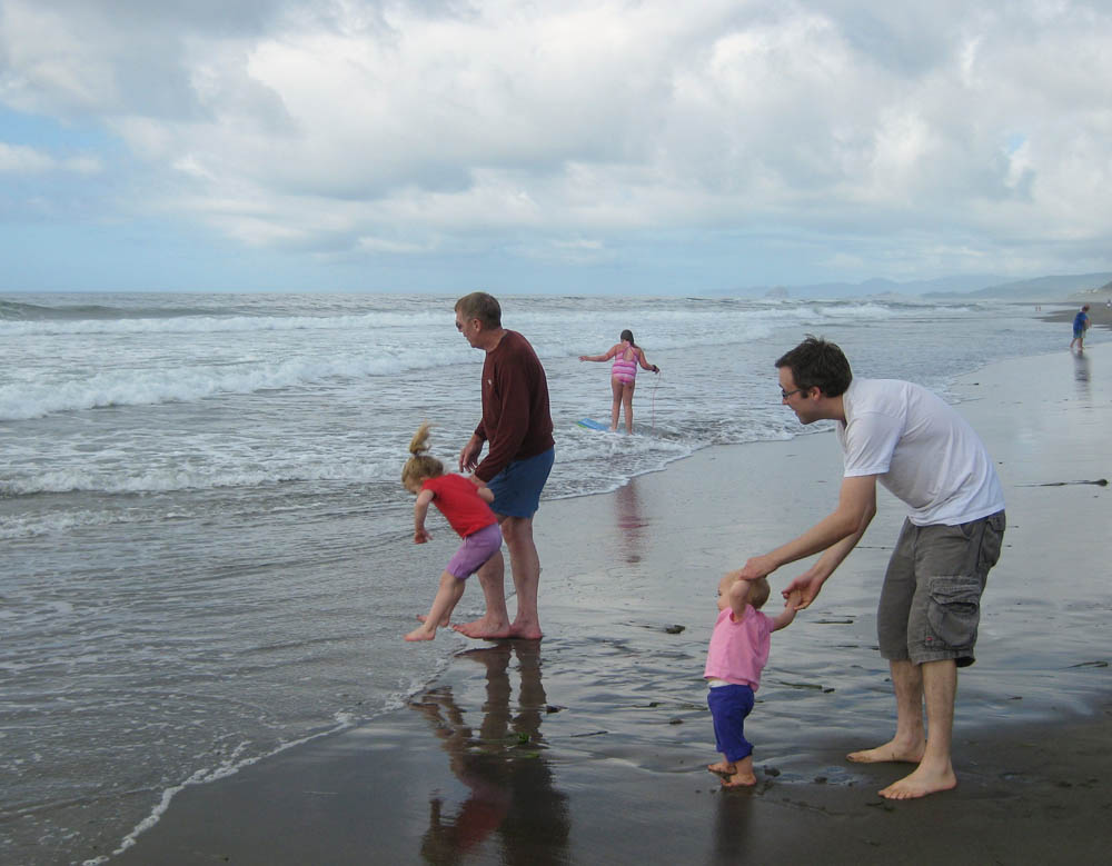 neskowin august 26-28_maddy dennis katie and andrew