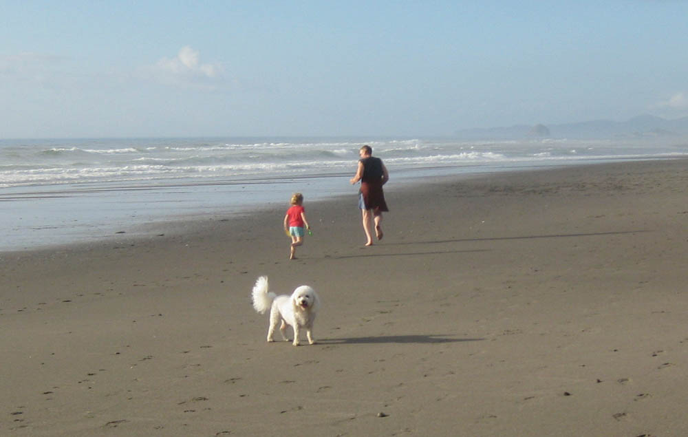 neskowin august 26-28_alfie maddy and dennis