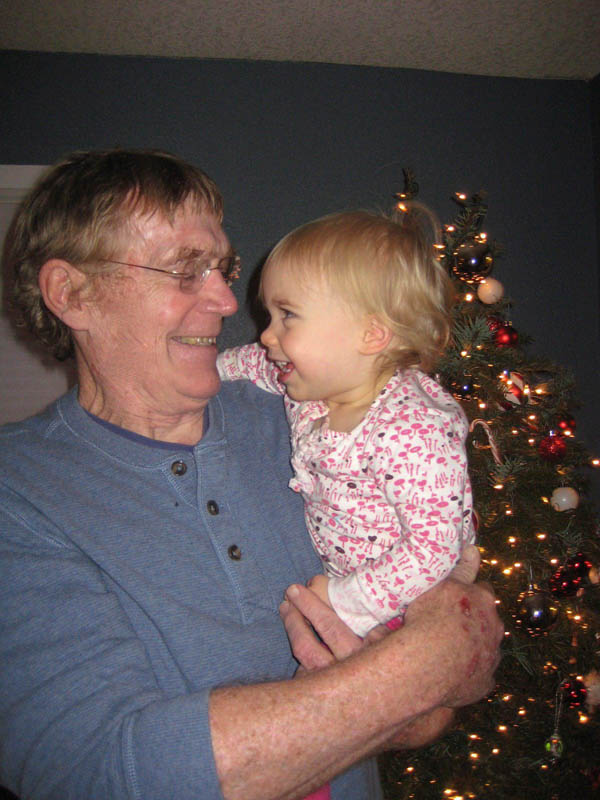 xmas eve_dennis and katie at sarahs