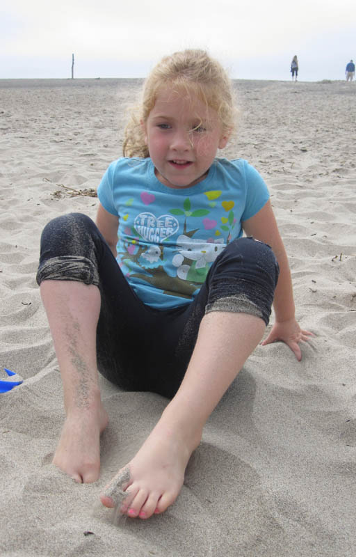 august_maddy neskowin