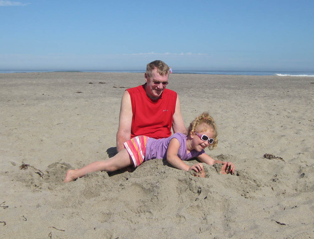 august_dennis and maddy neskowin