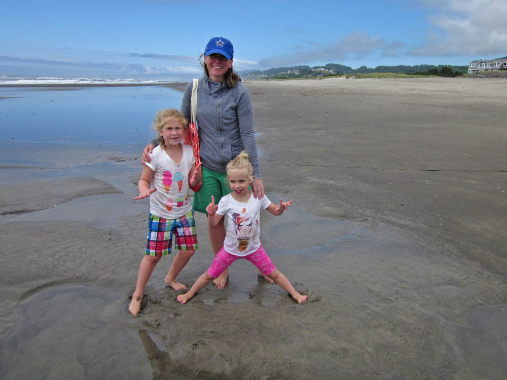 july_maddy sarah and katie_neskowin