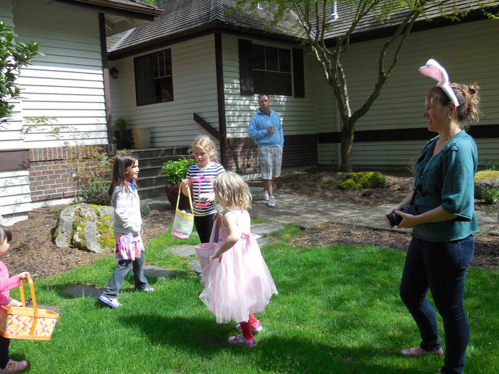 april_nina maya maddy katie jess and sarah_easter at sarahs