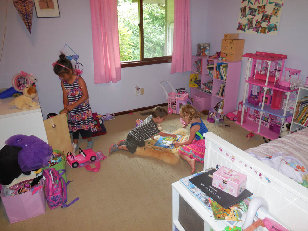 june_maya marcus and katie in katies room