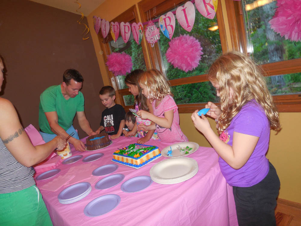 nate marcus nina maya katie and maddy_katie and nina birthday