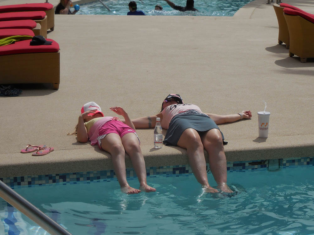 april_maddy and sarah at red rock hotel
