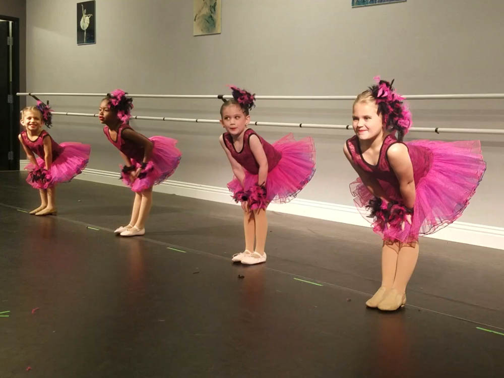 april_mandy gotta dance