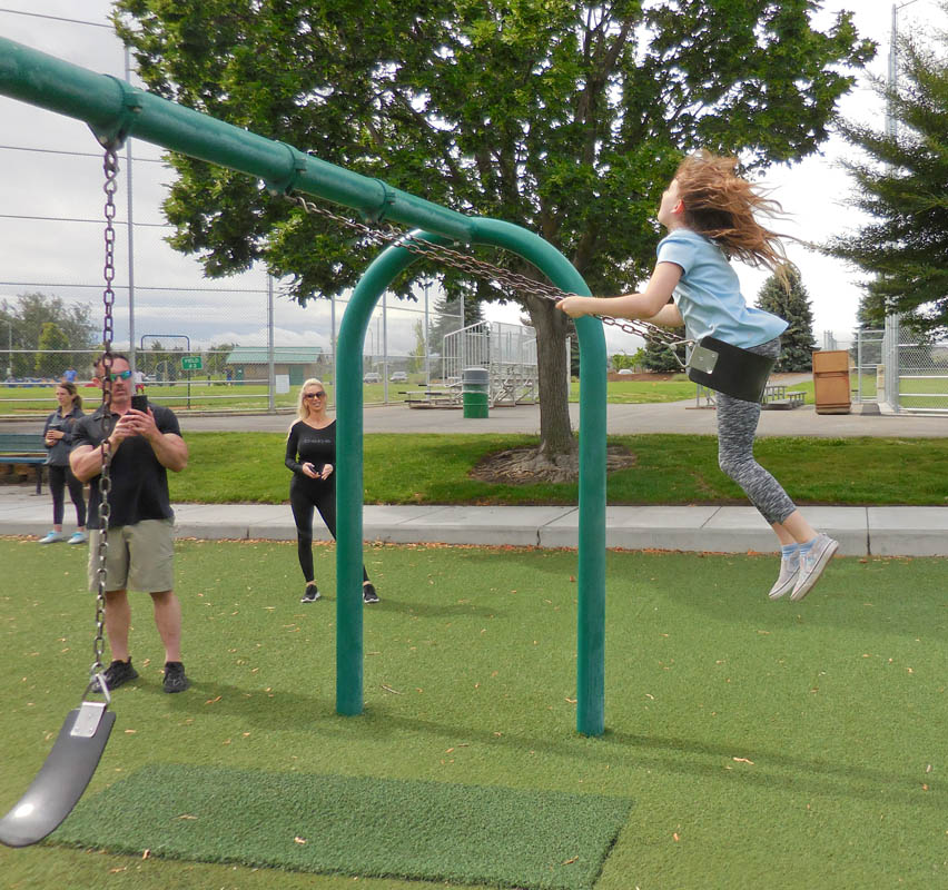 june_mandy sandy noah at claybell park