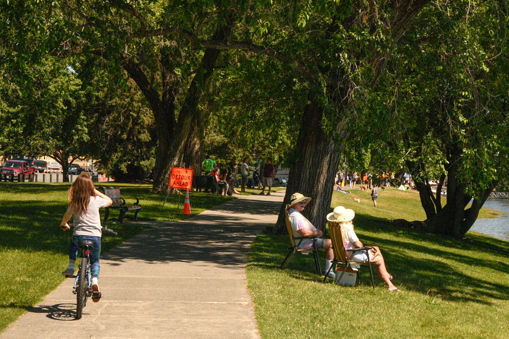 june_mandy columbia river trail richland