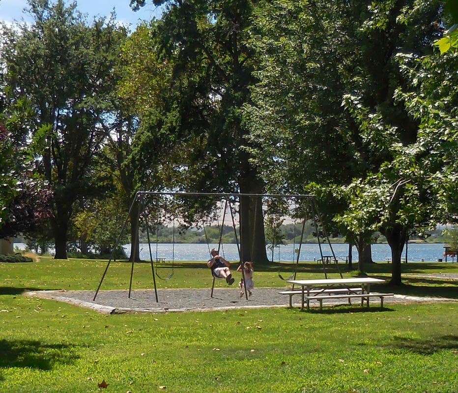 august_noah and mandy at sacajawea