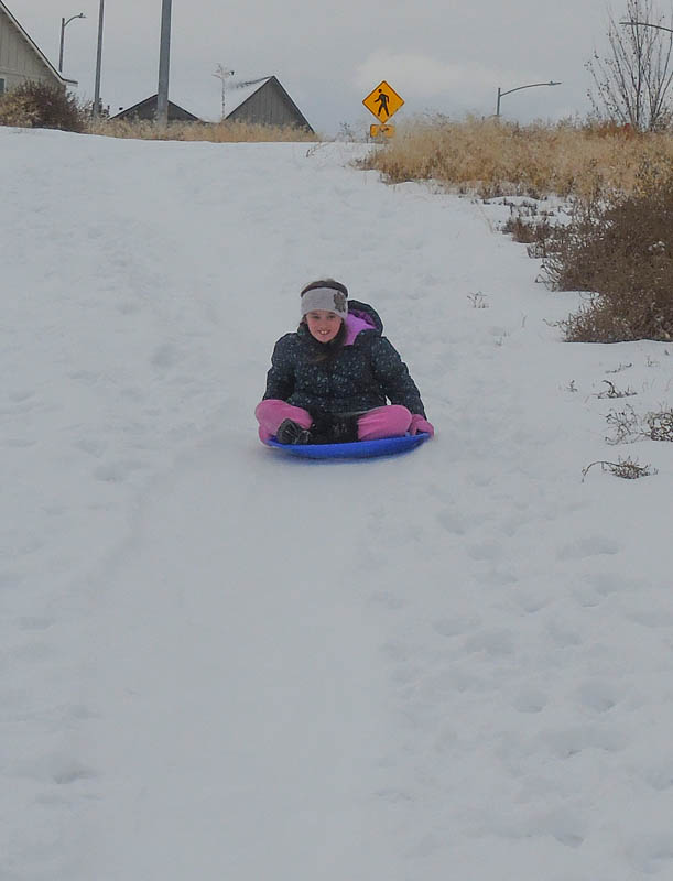 december_mandy sledding