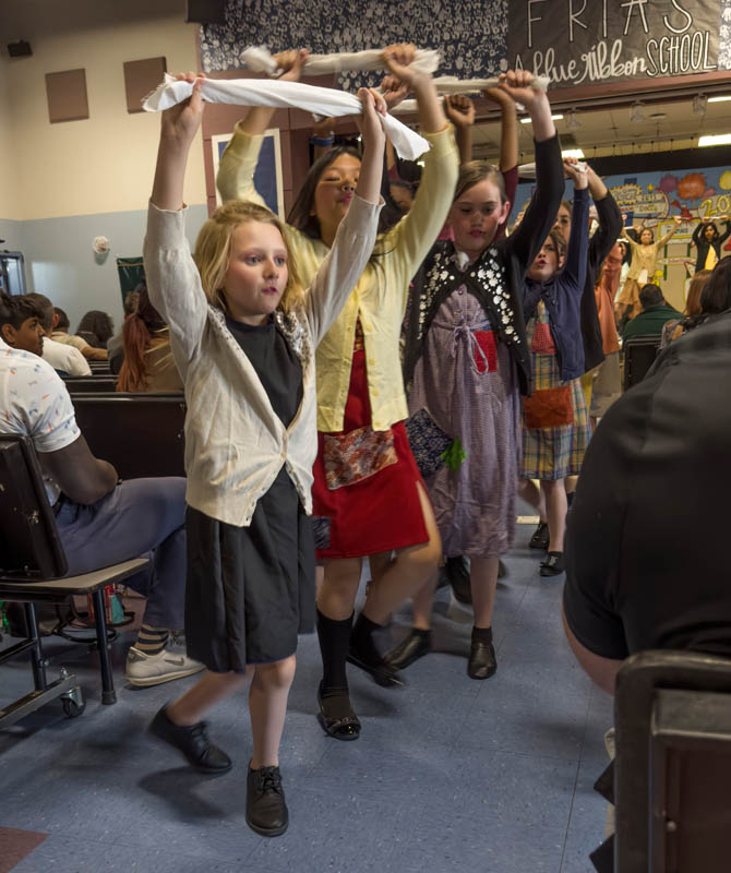 may_mandy frias show 101 dalmations