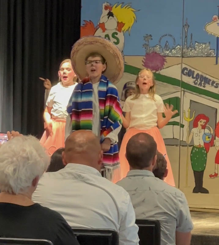 may_mandy frias show 101 dalmations