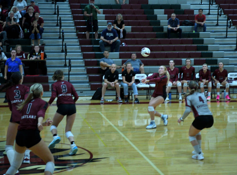 september_maddy volleyball vs MtSi