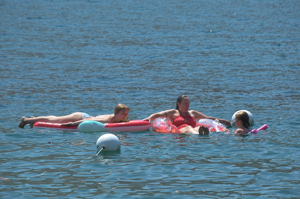 kathryn sarah maddy chelan