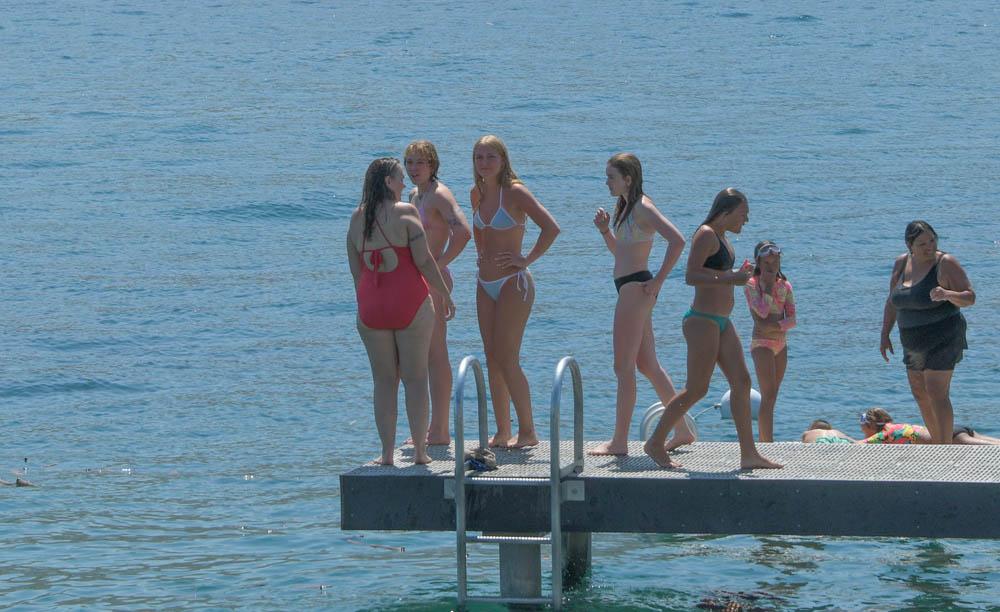 sarah maddy kathryn amanda chelan