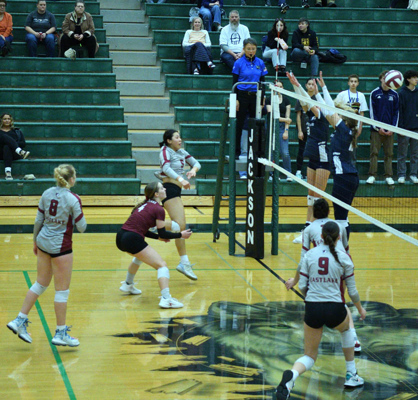 district vs glacier peak