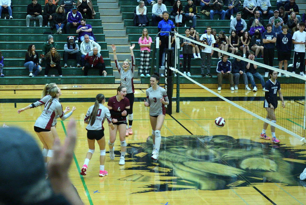 district vs glacier peak