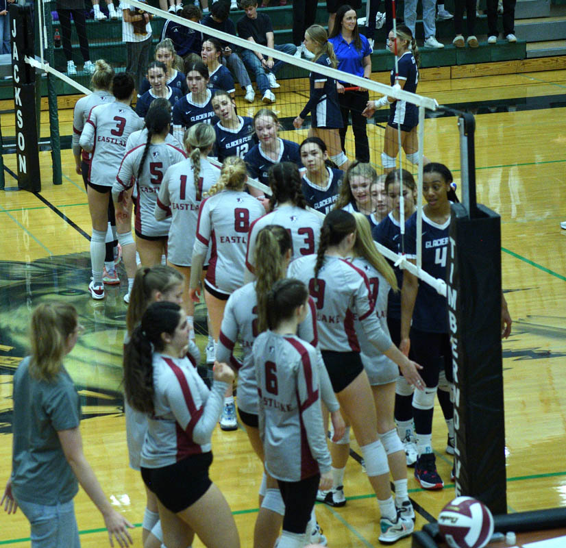 district vs glacier peak